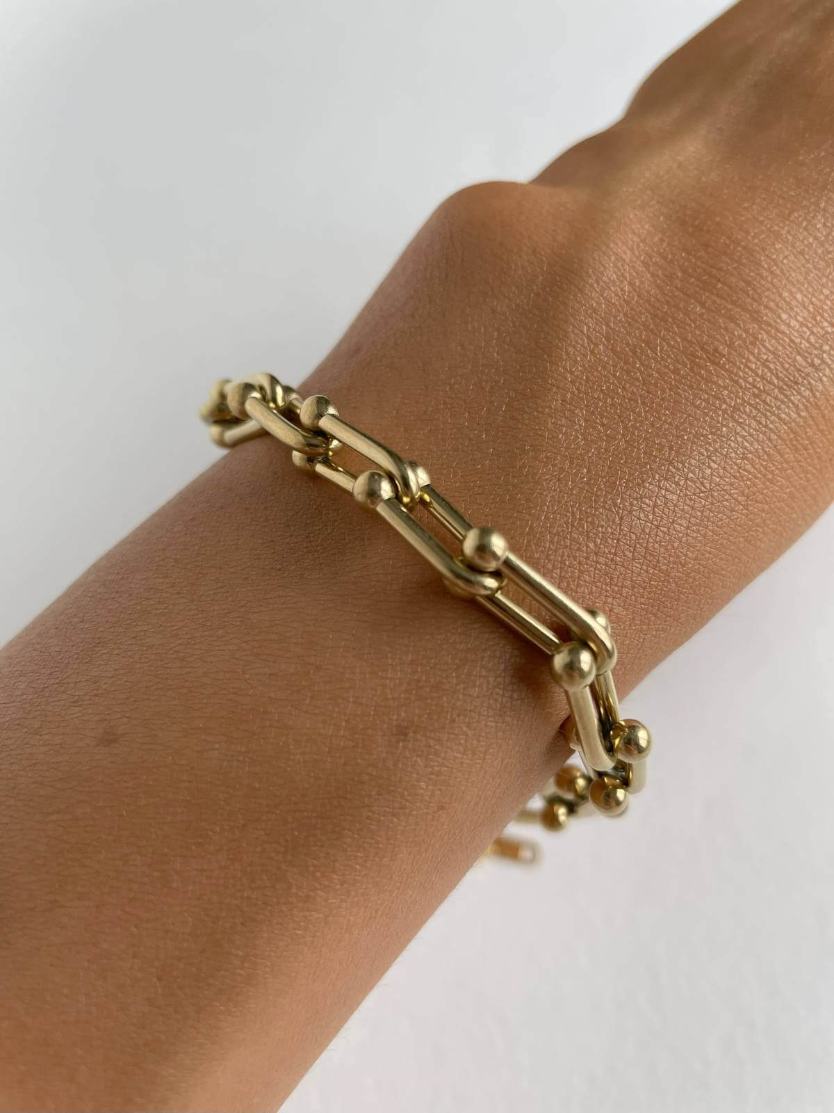 Altın Işıltılı Küre Detaylı Geçme Zincir Bileklik